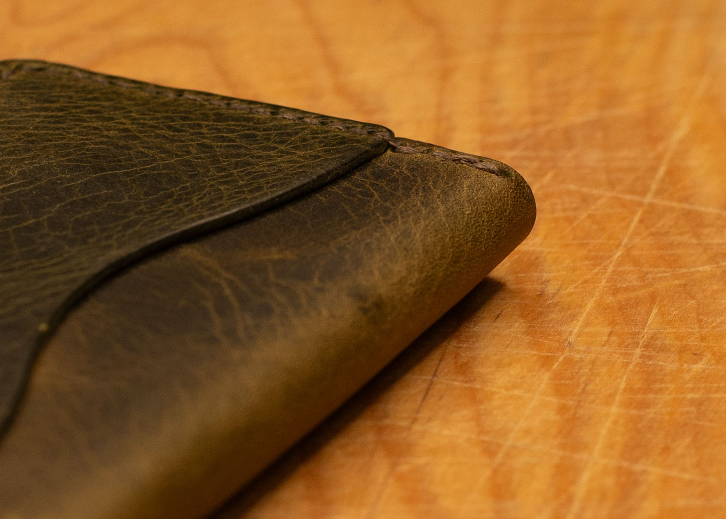 Dobbel Kortholder i Badalassi med Ekstra Lomme