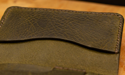 Dobbel Kortholder i Badalassi med Ekstra Lomme